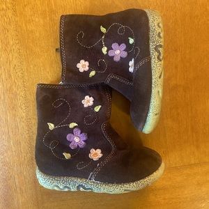 Girls Oshkosh Brown Boots Sz 8